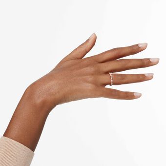 swarovski خاتم matrix vittore، قطع ماركيز، لون أبيض، لمسة نهائية من الذهب الوردي عيار 18 قيراط