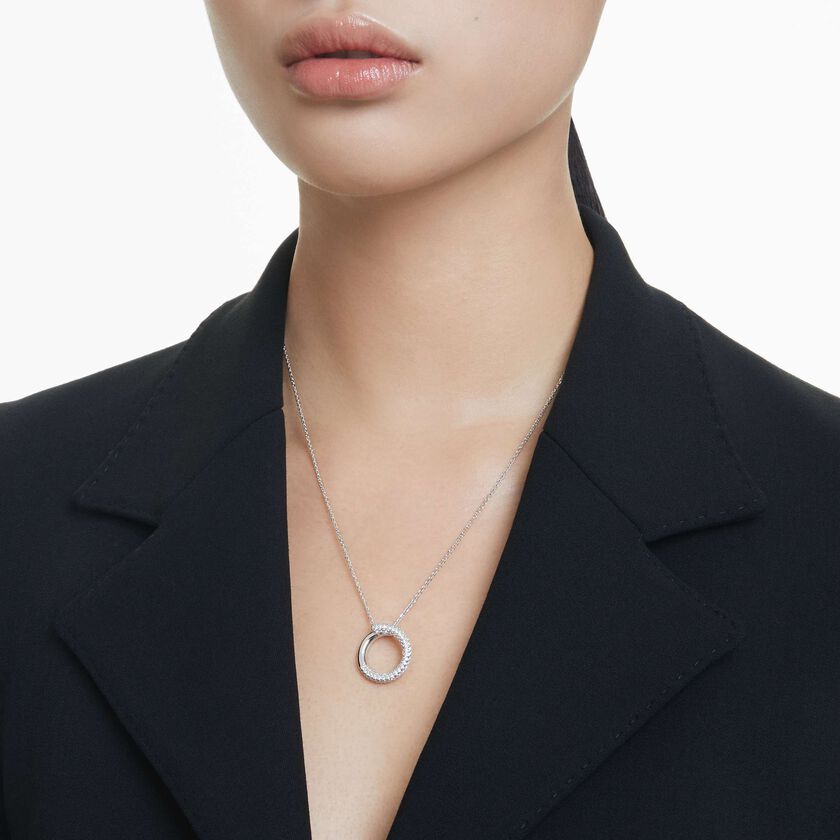swarovski قلادة dextera، أحجار كريستال صغيرة متراصة، لون أبيض، طلاء روديوم
