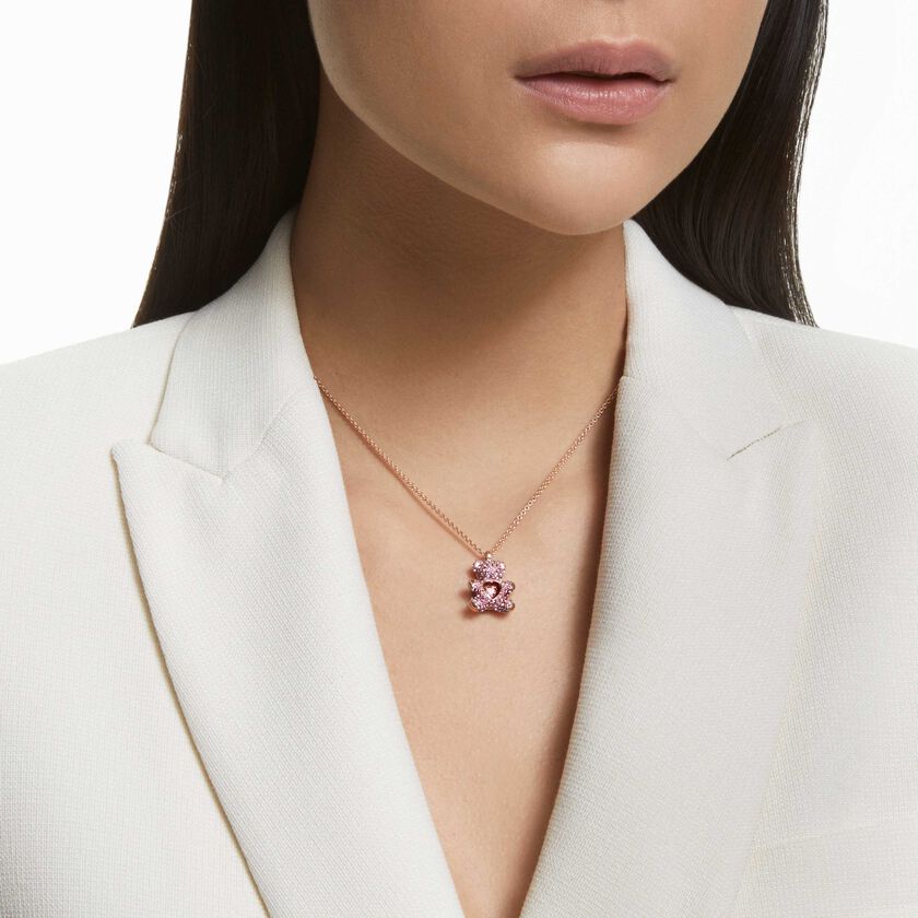 swarovski قلادة teddy، شكل دب، لون وردي، لمسة نهائية من الذهب الوردي عيار 18 قيراط