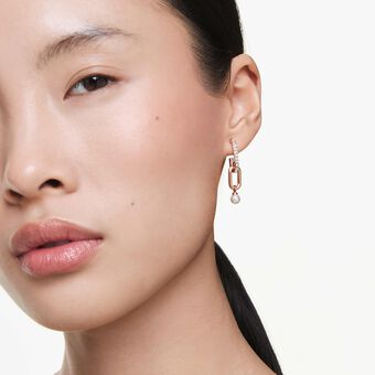 swarovski أقراط متدلية constella، لؤلؤ كريستال، قطع مُستدير، لون أبيض، لمسة نهائية من الذهب الوردي عيار 18 قيراط