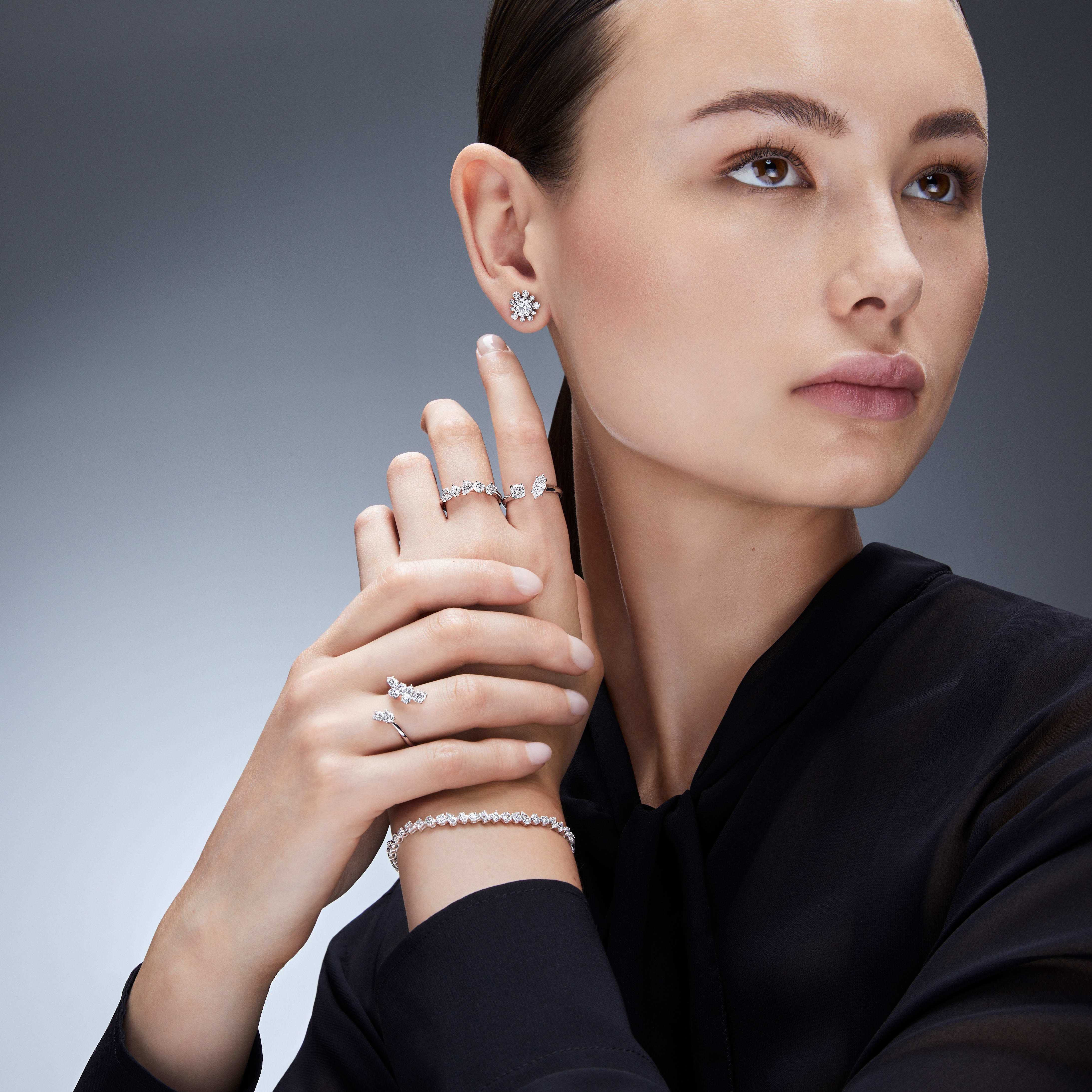 swarovski خاتم galaxy، أحجار ألماس مُصنعة في المختبر بإجمالي 1 قيراط، ذهب أبيض عيار 18