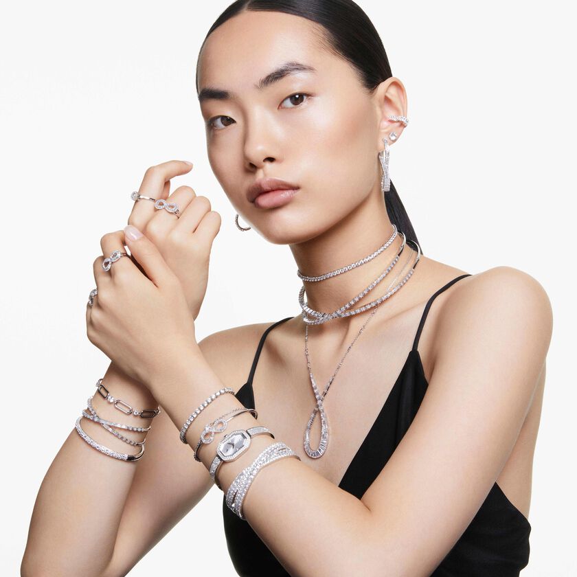 swarovski سوار hyperbola عريض، شكل لا نهاية، لون أبيض، طلاء روديوم