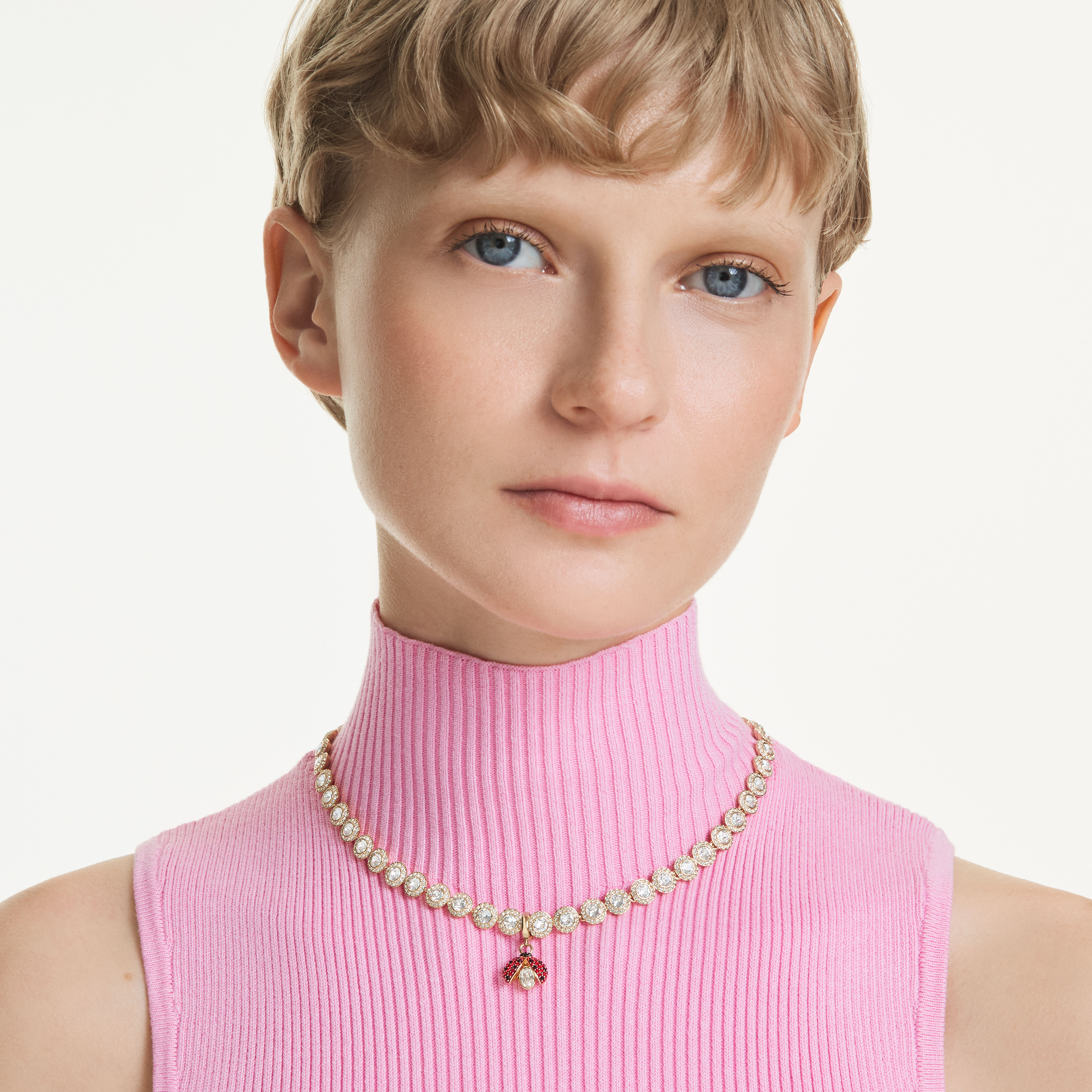 swarovski حلية idyllia، قطع متنوع، شكل دعسوقة، لون أحمر، طلاء باللون الذهبي