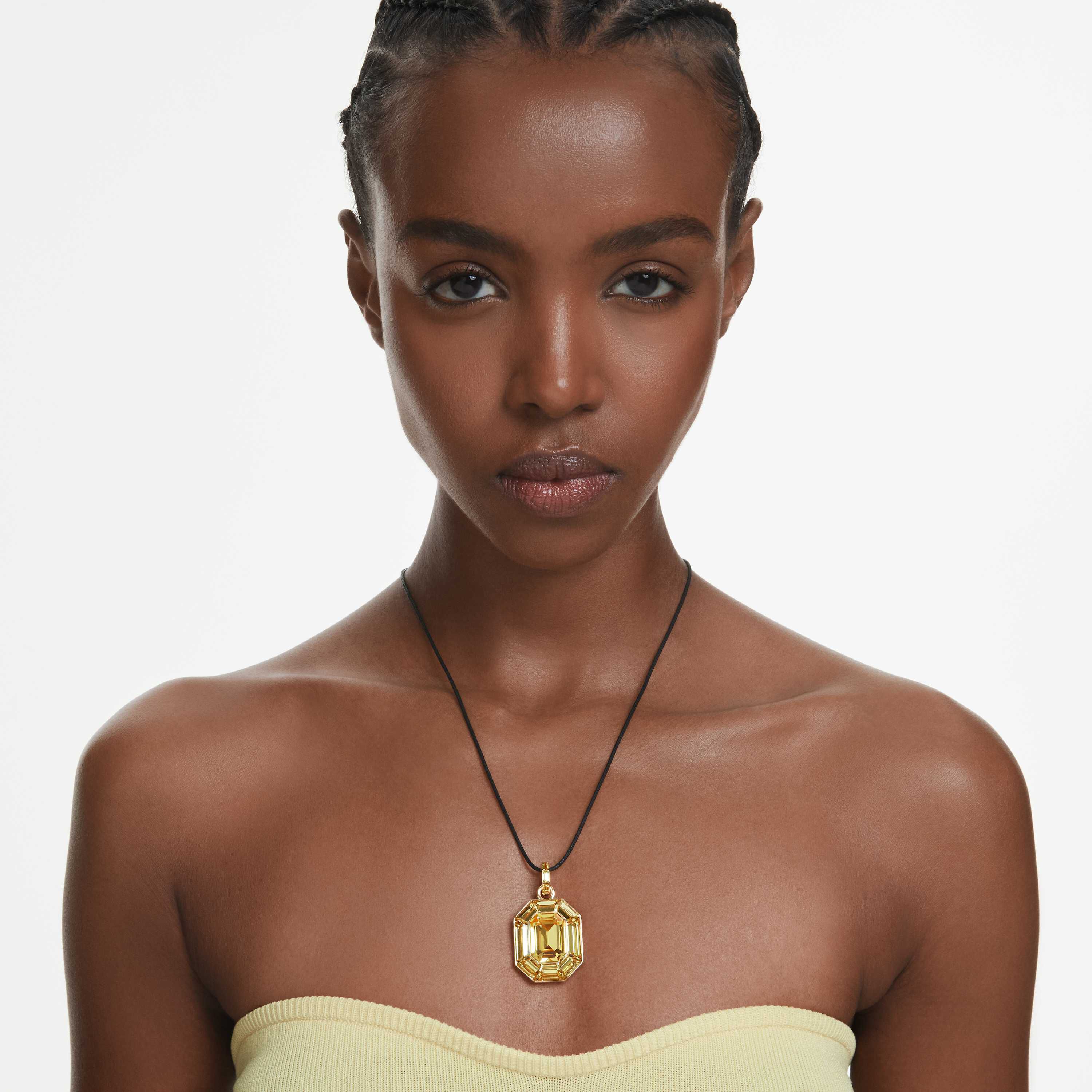 swarovski قلادة lucent، شكل مُثَمَّن، لون أصفر، طلاء باللون الذهبي