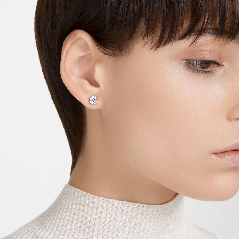 swarovski أقراط دبوسية stilla، قطع مستدير، لون أبيض، طلاء ذهبي وردي
