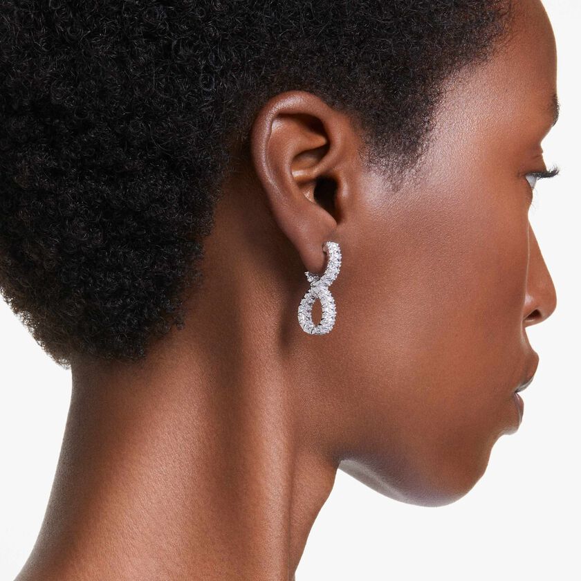 swarovski أقراط حلقية hyperbola، شكل إنفينيتي، لون أبيض، طلاء روديوم