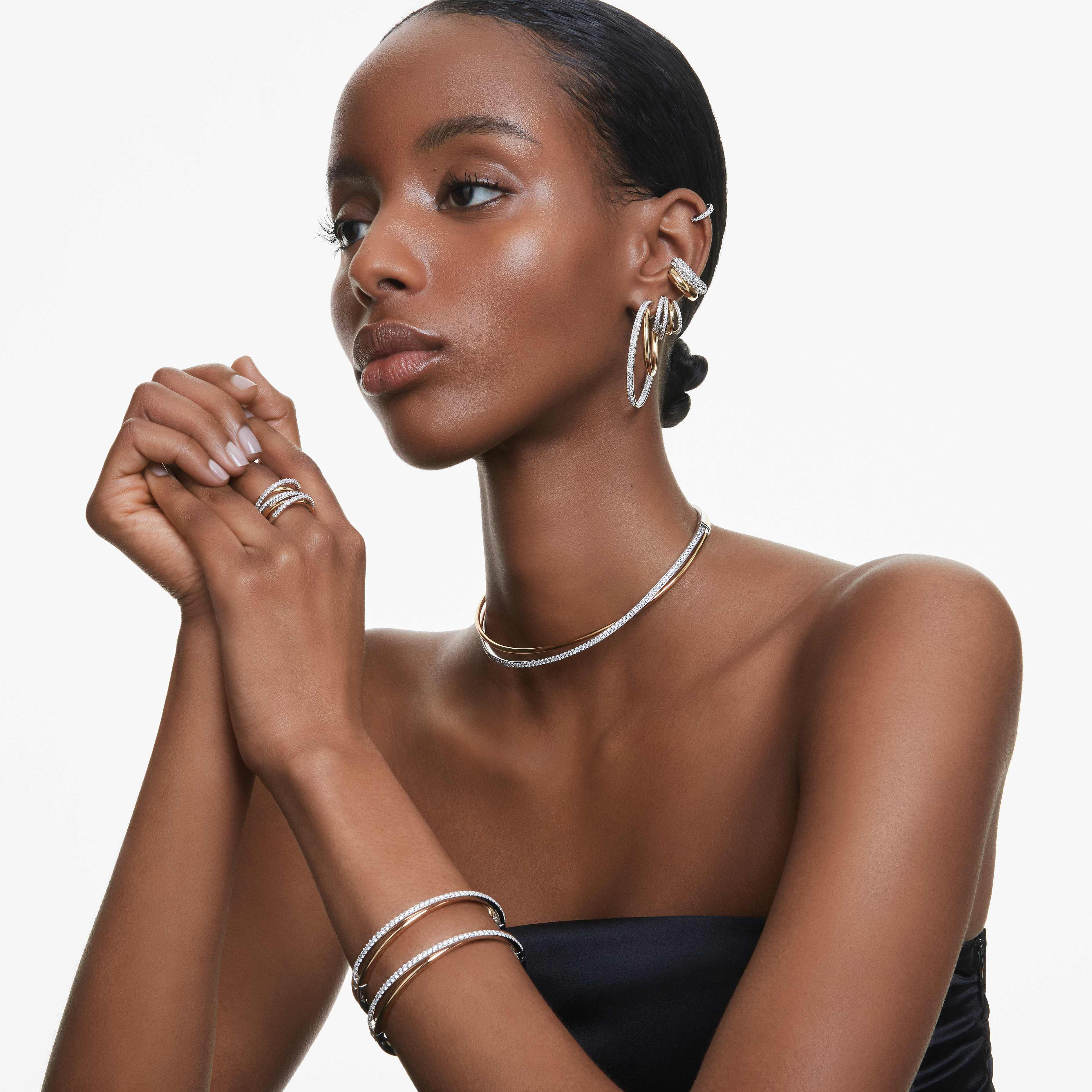 swarovski خاتم hyperbola، قطع متنوع، لون أبيض، لمسة نهائية من معادن مختلطة